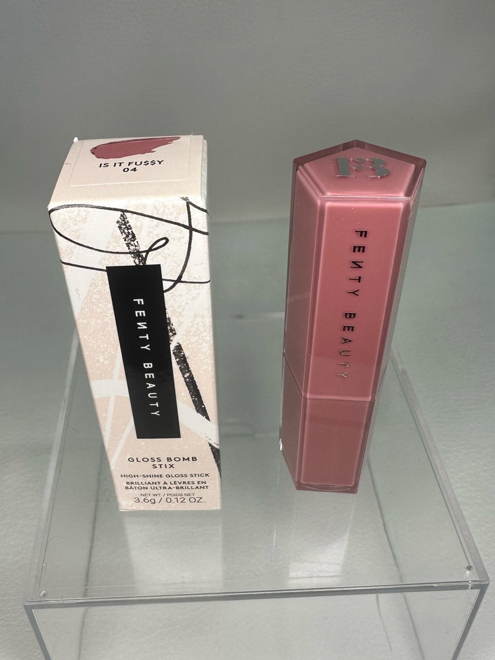 Fenty Beauty Gloss Bomb Stix – Is It Fussy (Mauve Pink)